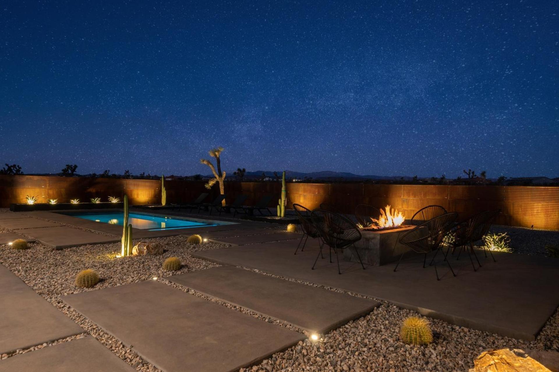 Luxury Family Villas Joshua Tree Exterior photo