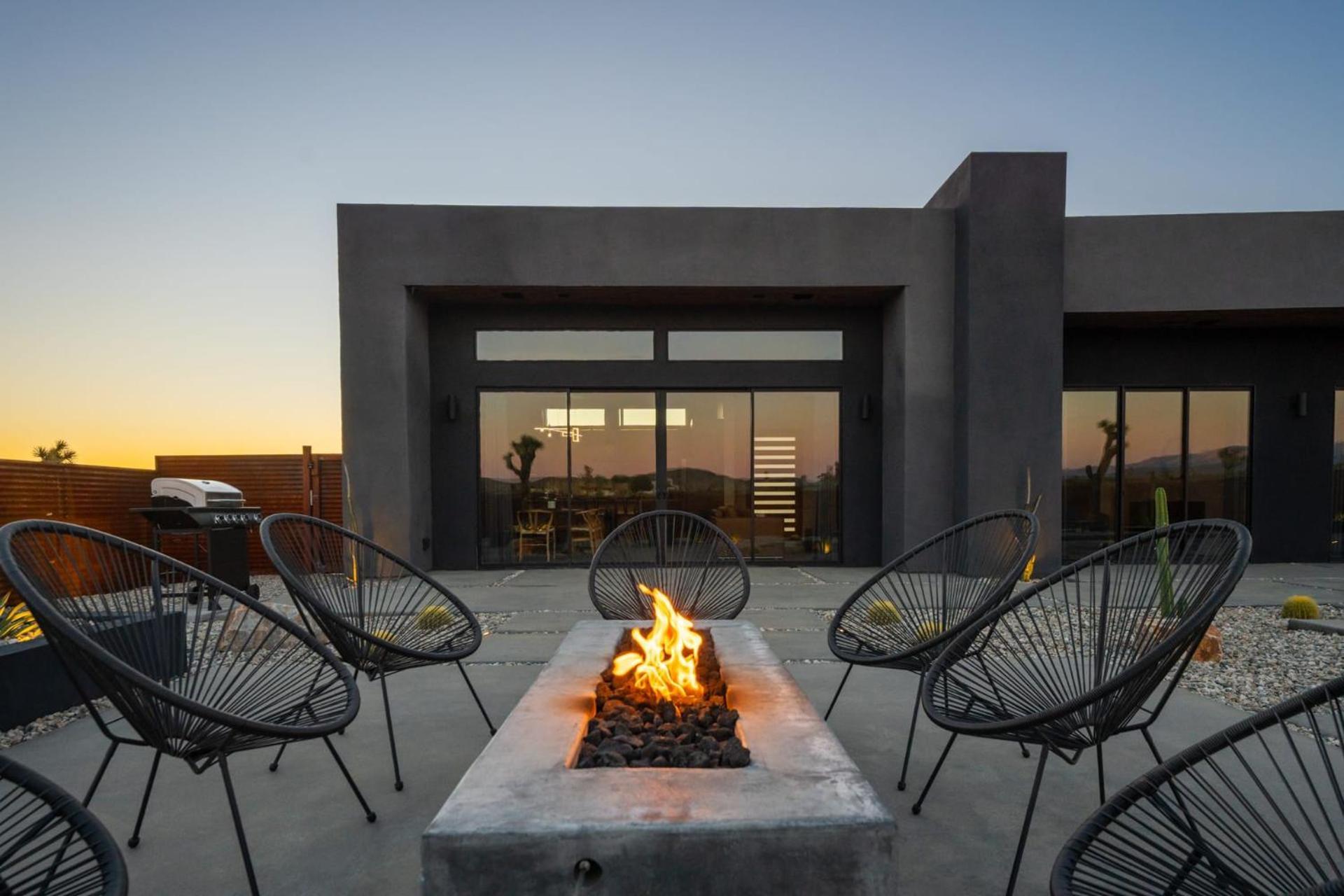 Luxury Family Villas Joshua Tree Exterior photo