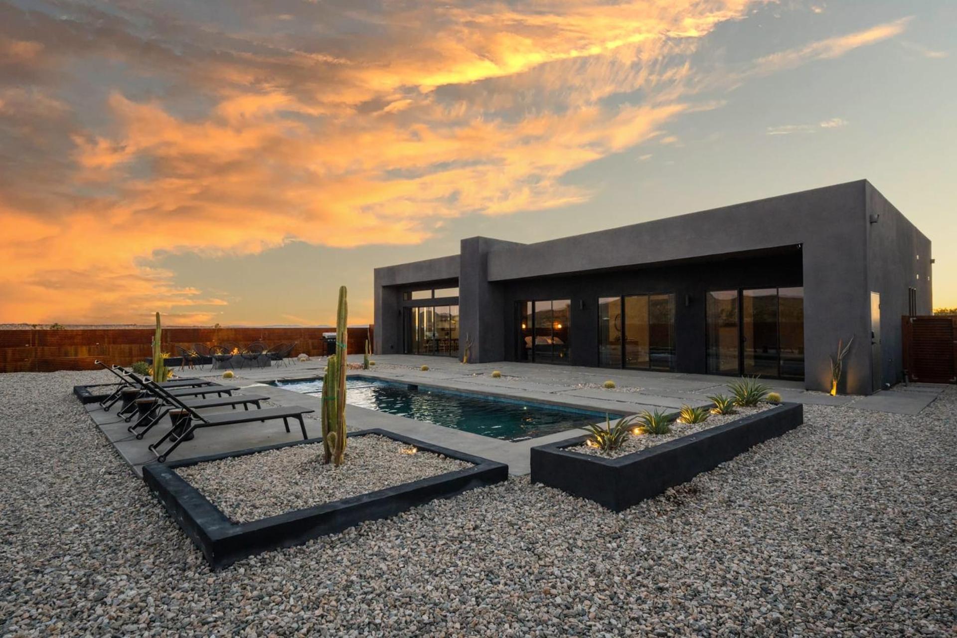 Luxury Family Villas Joshua Tree Exterior photo